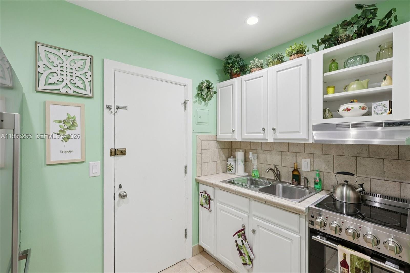6260 NE 18th Avenue 823 — photo 3