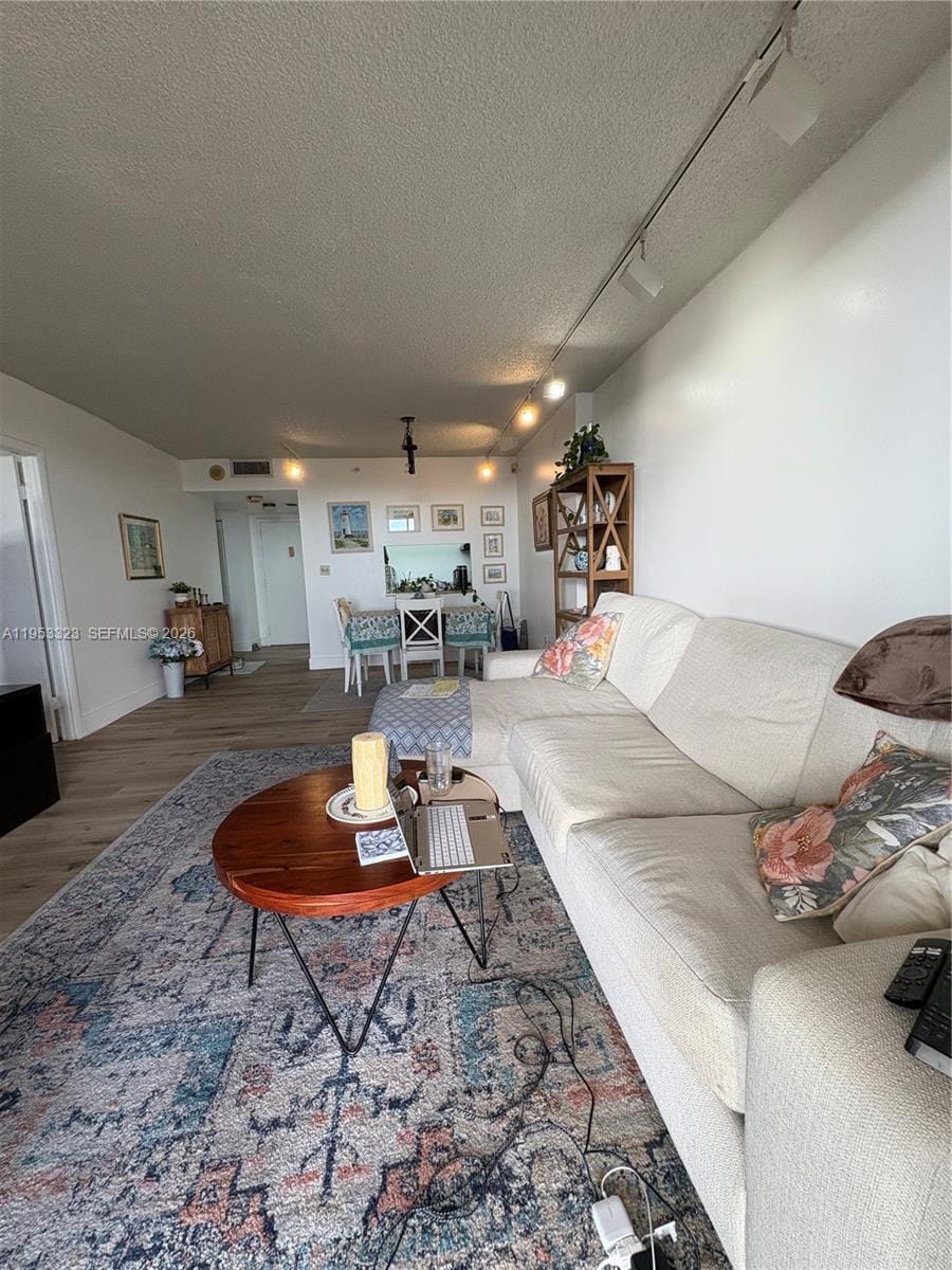 1470 NE 123rd Street A1011, North Miami, FL 33161 photo 3