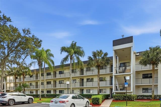 15244 Lakes Of Delray Boulevard 108, Delray Beach, FL 33484