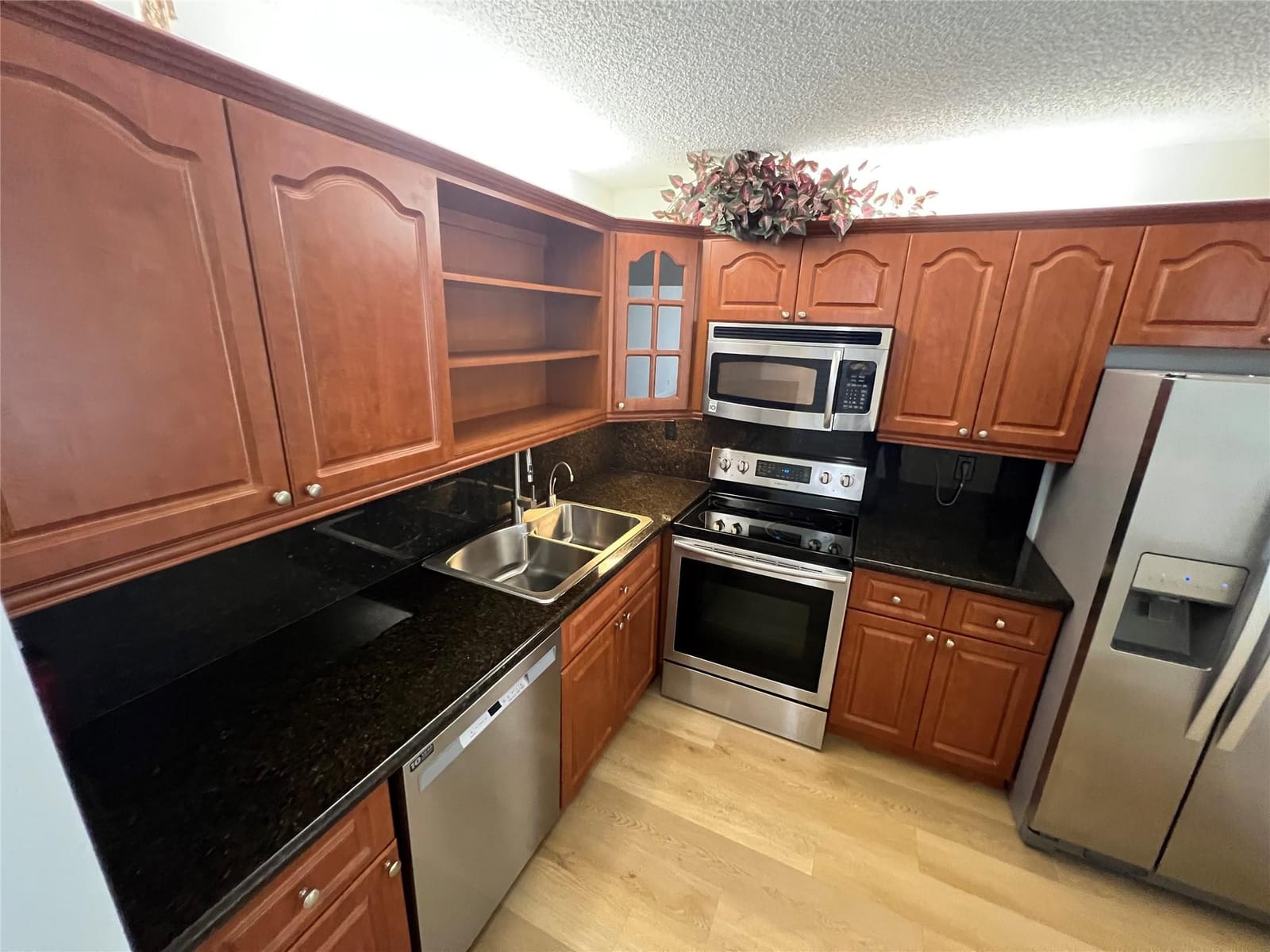 9300 SW 8th Street 422 — photo 12
