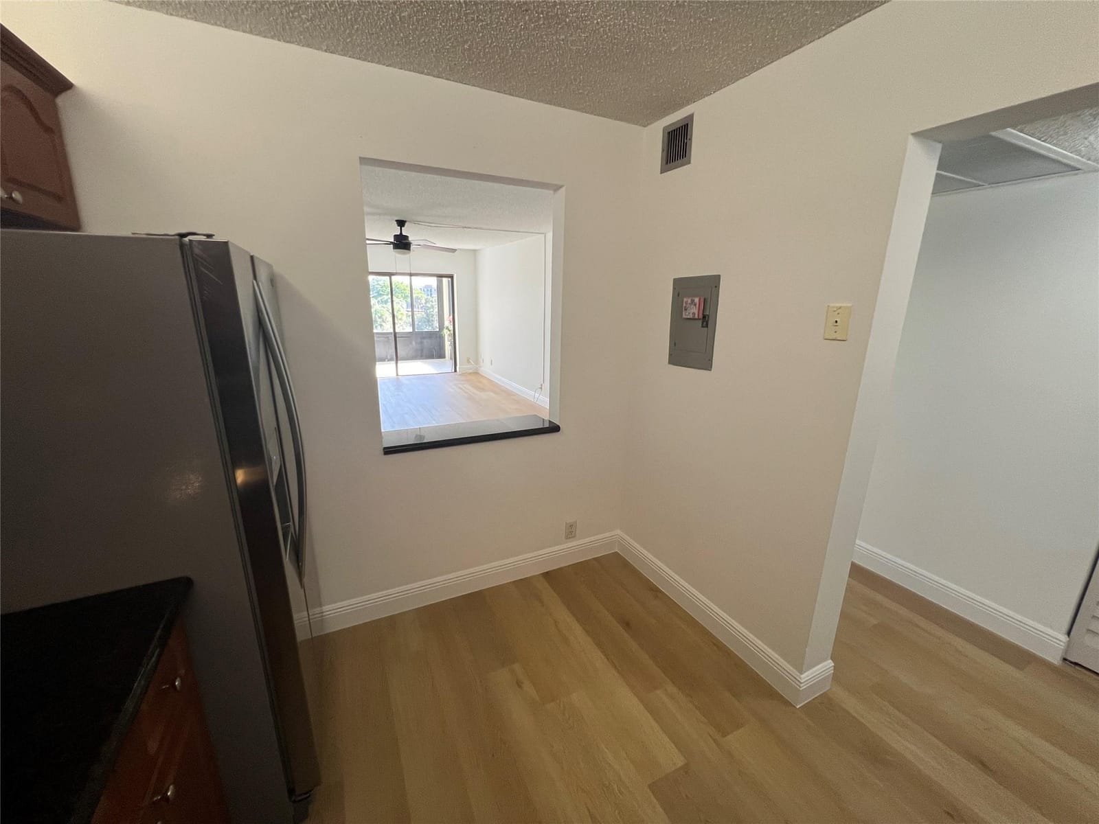 9300 SW 8th Street 422 — photo 10