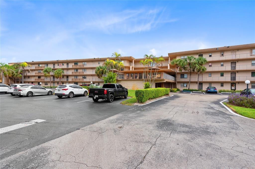 9300 SW 8th Street 422, Boca Raton, FL 33428, Boca Raton
