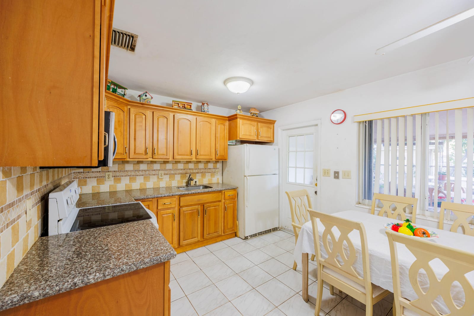 318 SW 2nd Street — photo 12