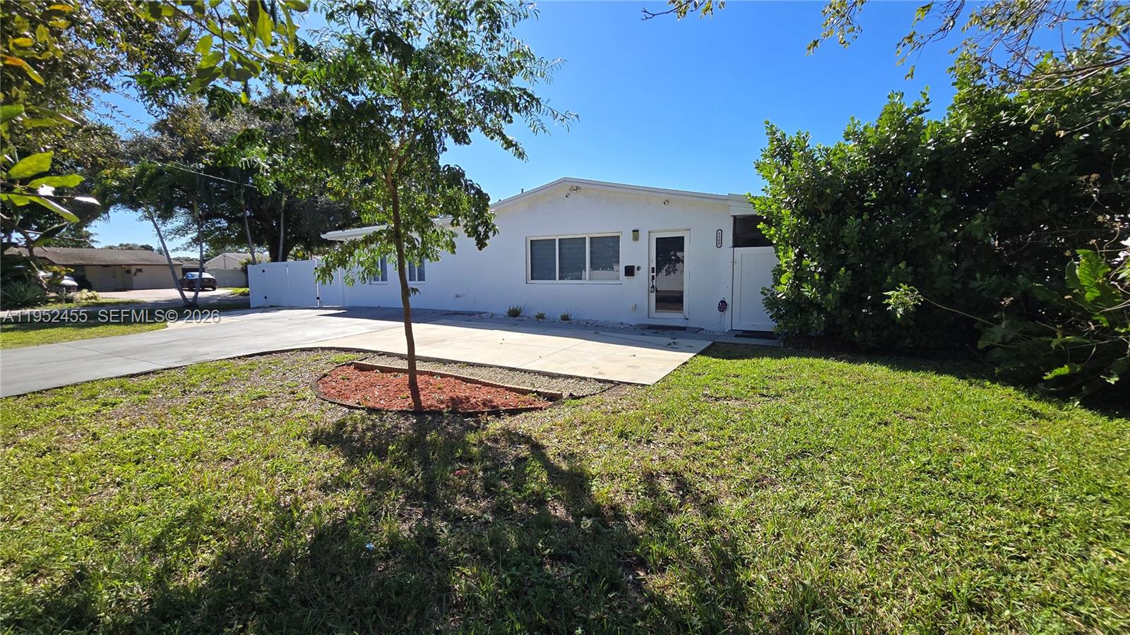 1300 N 64th Avenue, Hollywood, FL 33024, Hollywood