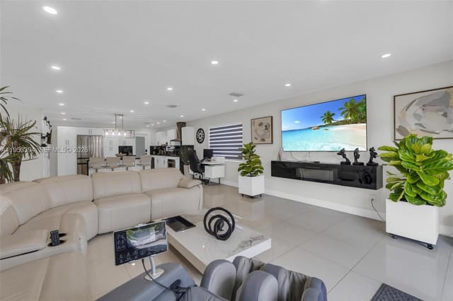 12225 SW 42nd Street, sold in Southern Ests 4th Addn, Miami, FL