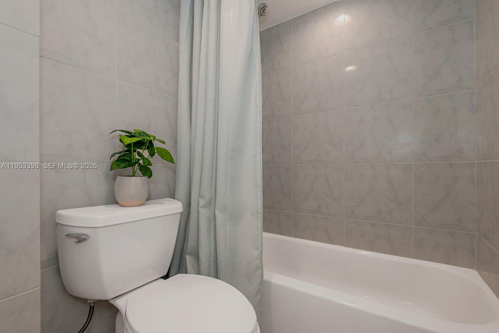 7135 Collins Avenue 722, Miami Beach, FL 33141 photo 21
