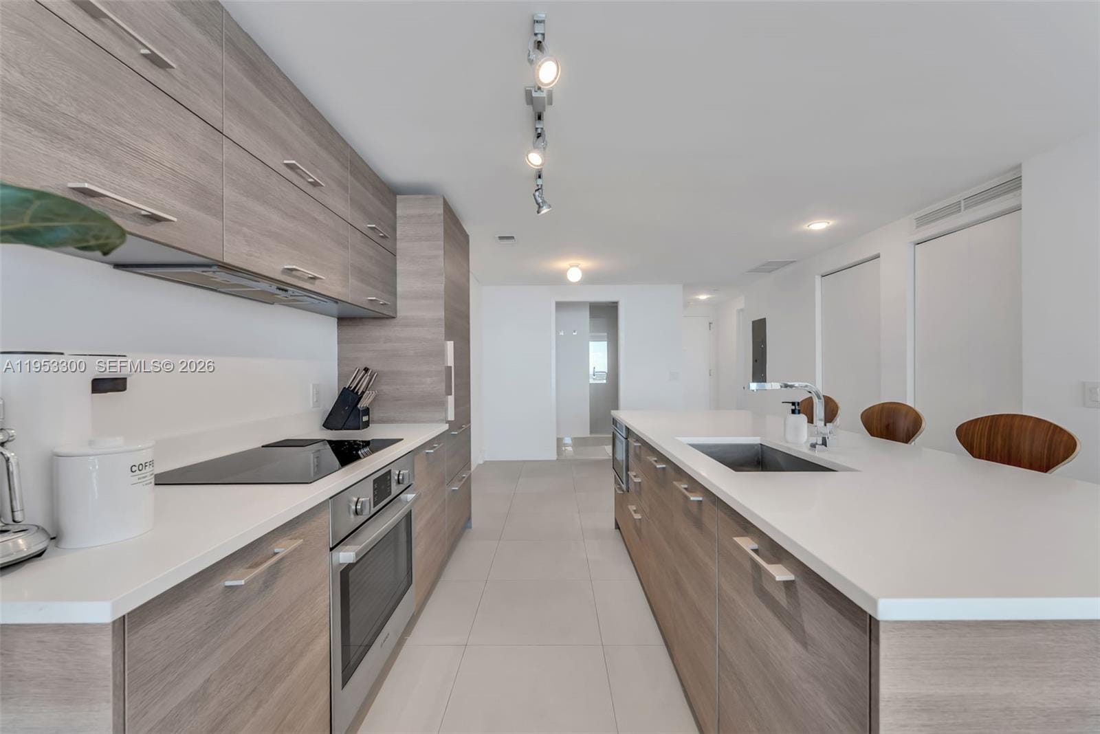 650 NE 32 Street 2703, Miami, FL 33137 photo 14