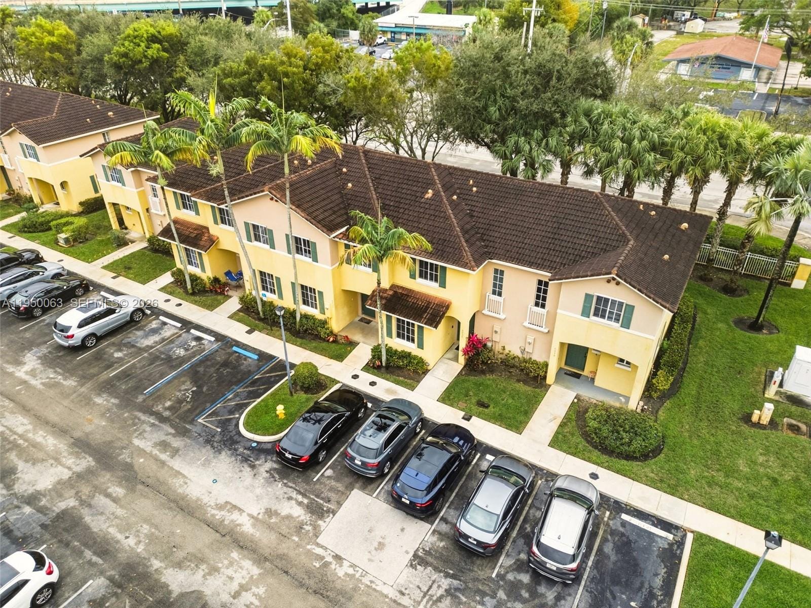 6038 SW 19th Place, North Lauderdale, FL 33068