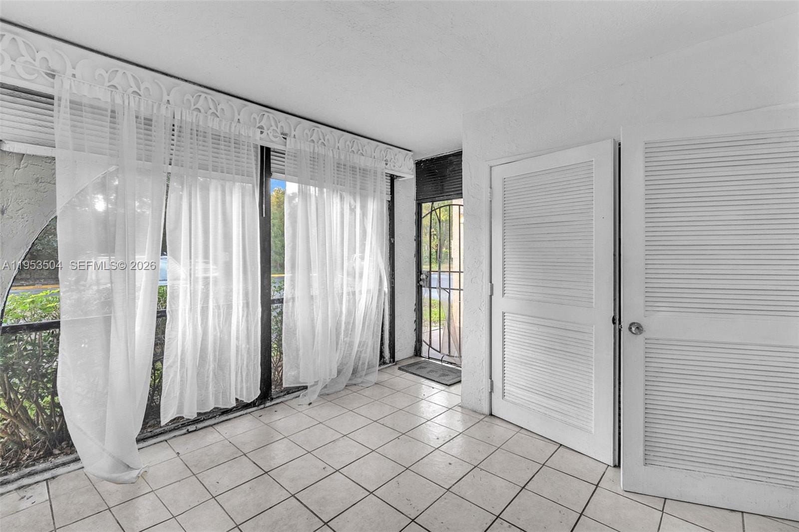 3432 NW 86th Way 105D — photo 4