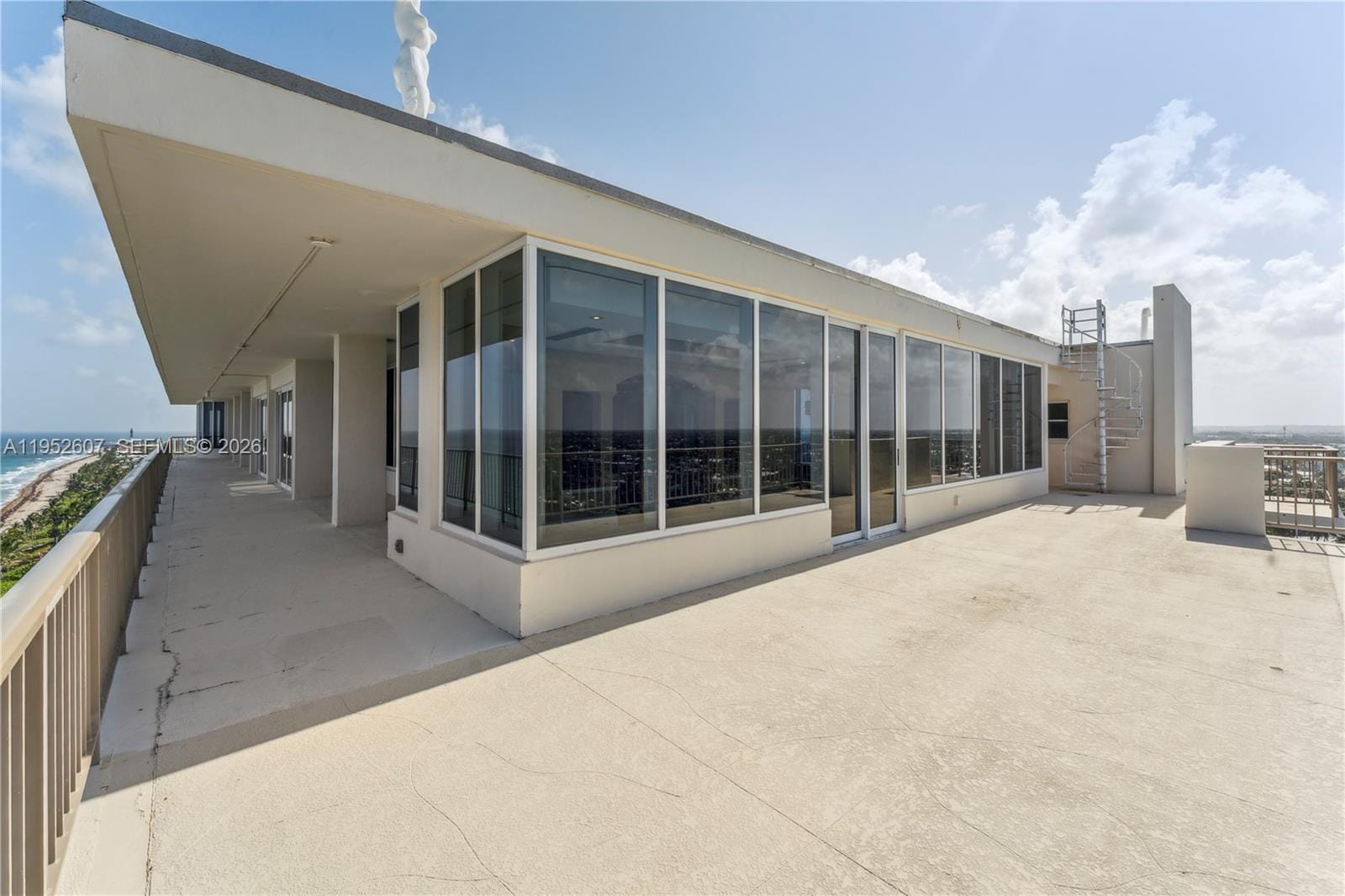 1021 Hillsboro Mile RG, Hillsboro Beach, FL 33062 photo 24
