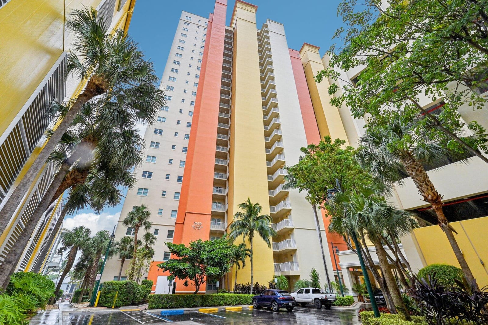 2650 Lake Shore Drive 1006, Riviera Beach, FL 33404 photo 2
