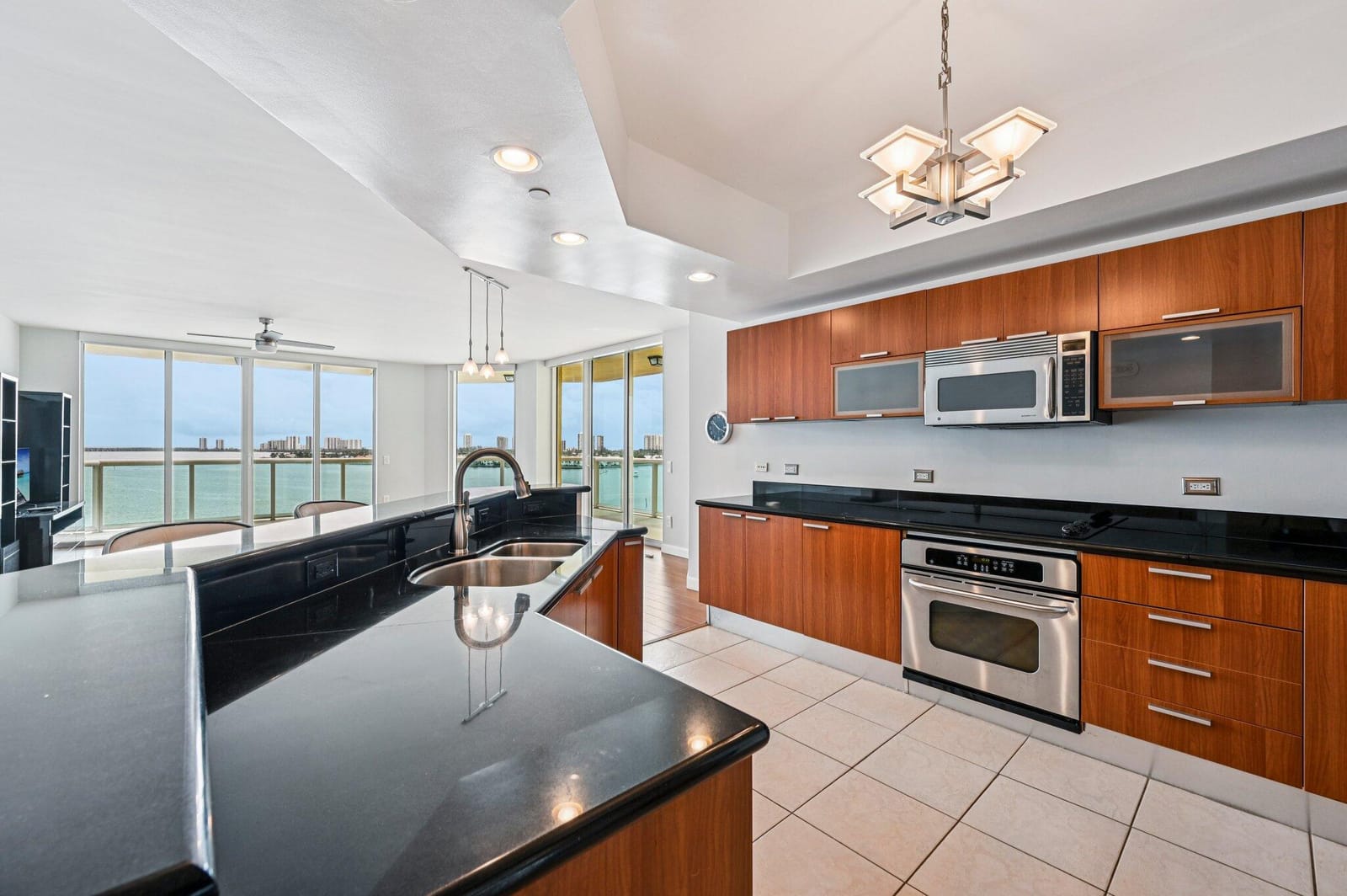 2650 Lake Shore Drive 1006, Riviera Beach, FL 33404 photo 14