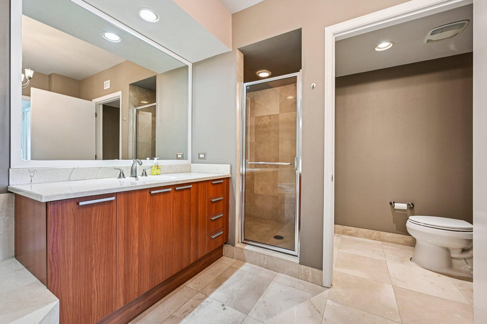 2650 Lake Shore Drive 1006, Riviera Beach, FL 33404 photo 19