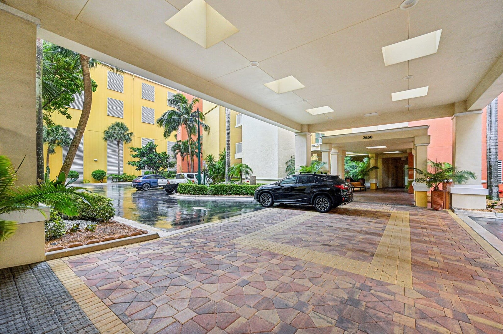 2650 Lake Shore Drive 1006, Riviera Beach, FL 33404 photo 3