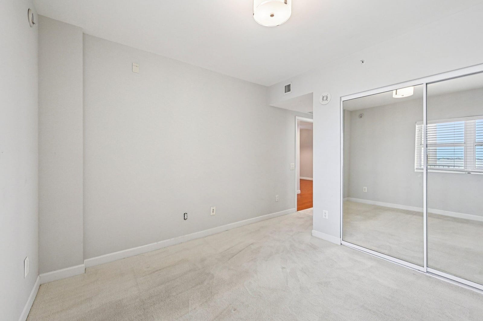 2650 Lake Shore Drive 1006, Riviera Beach, FL 33404 photo 28