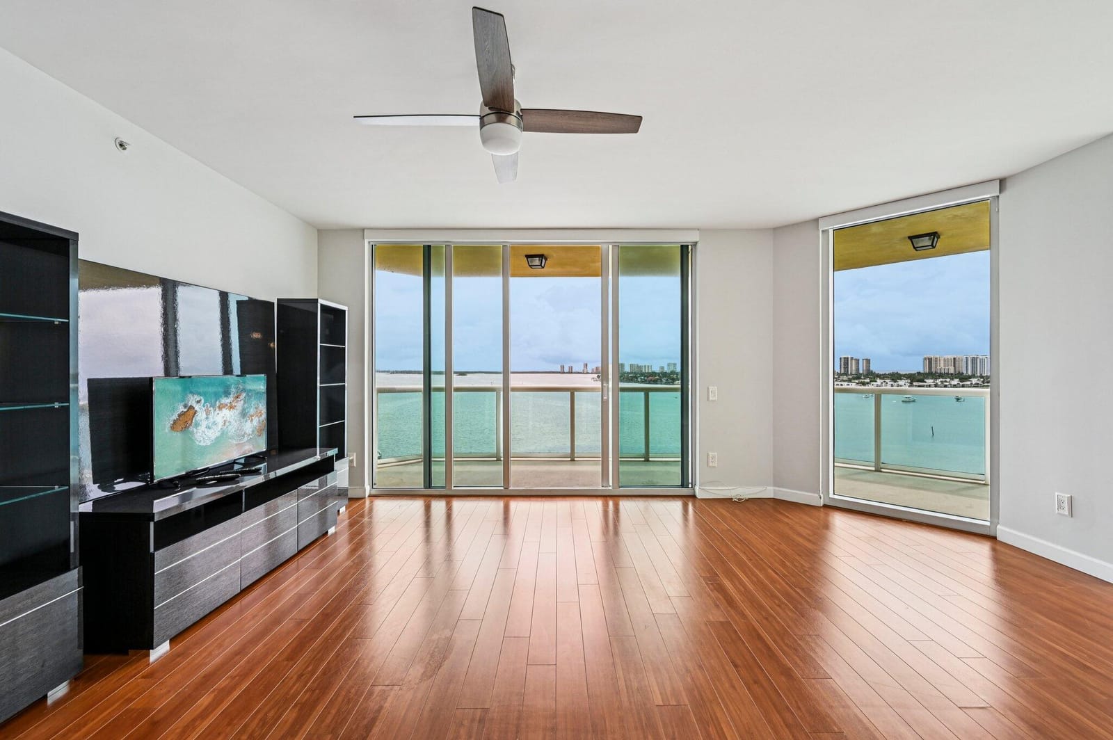 2650 Lake Shore Drive 1006, Riviera Beach, FL 33404 photo 10