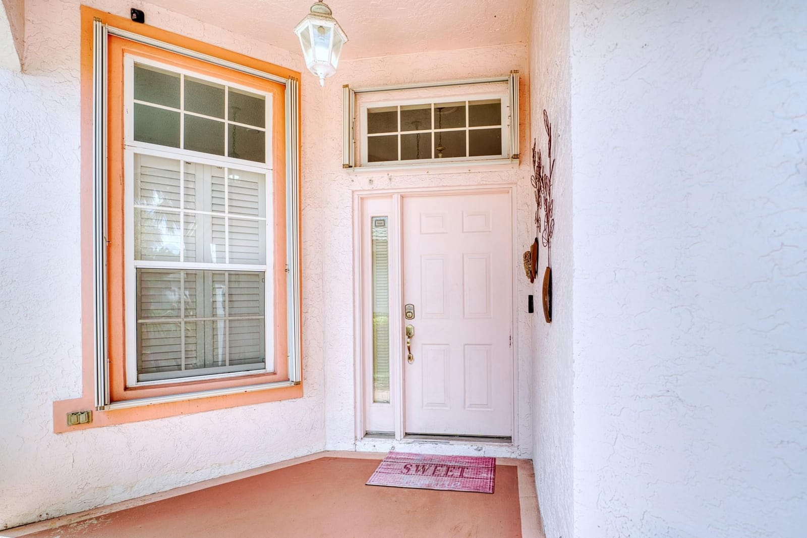 2824 Waters Edge Circle — photo 2