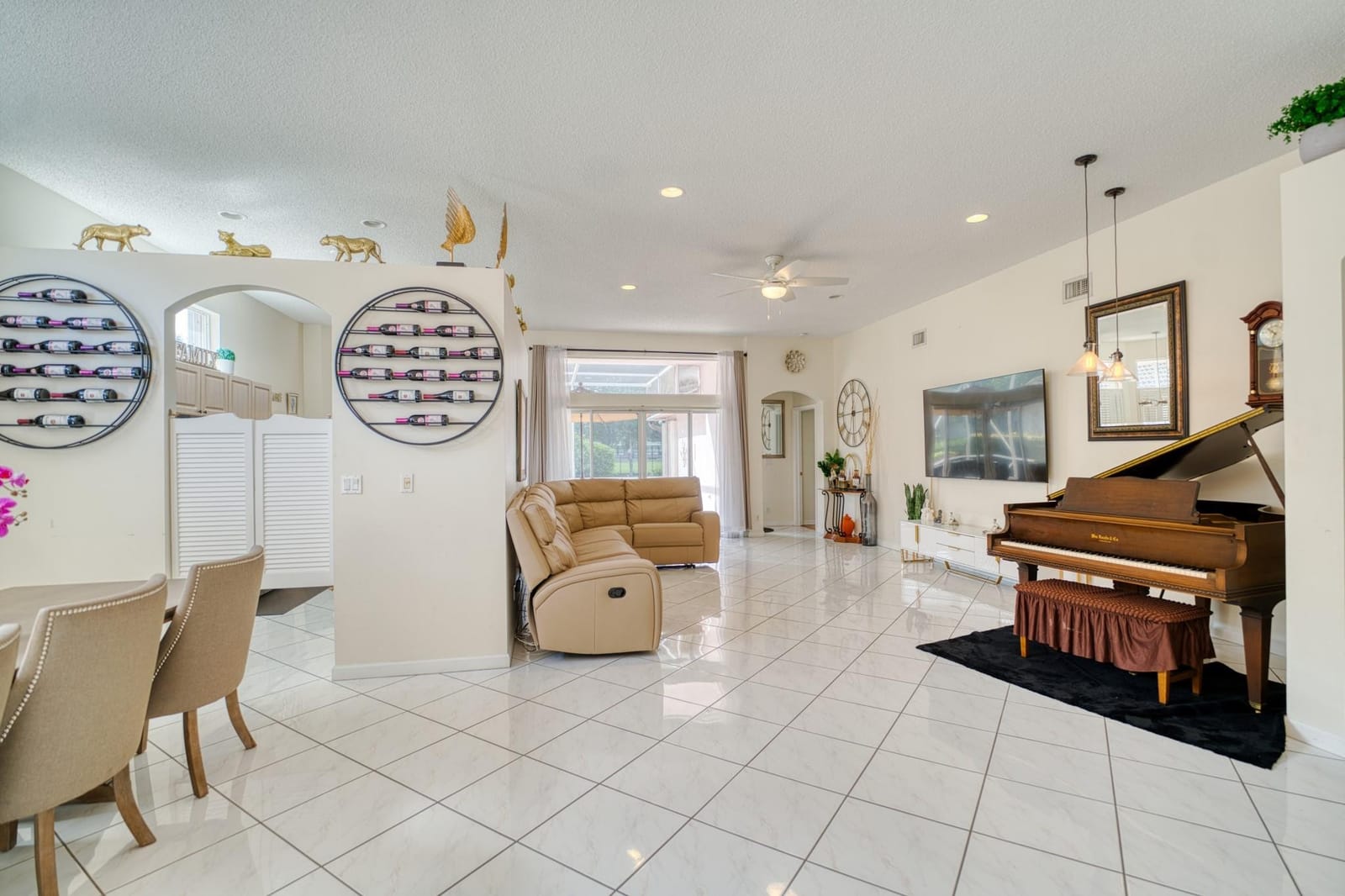 2824 Waters Edge Circle — photo 11
