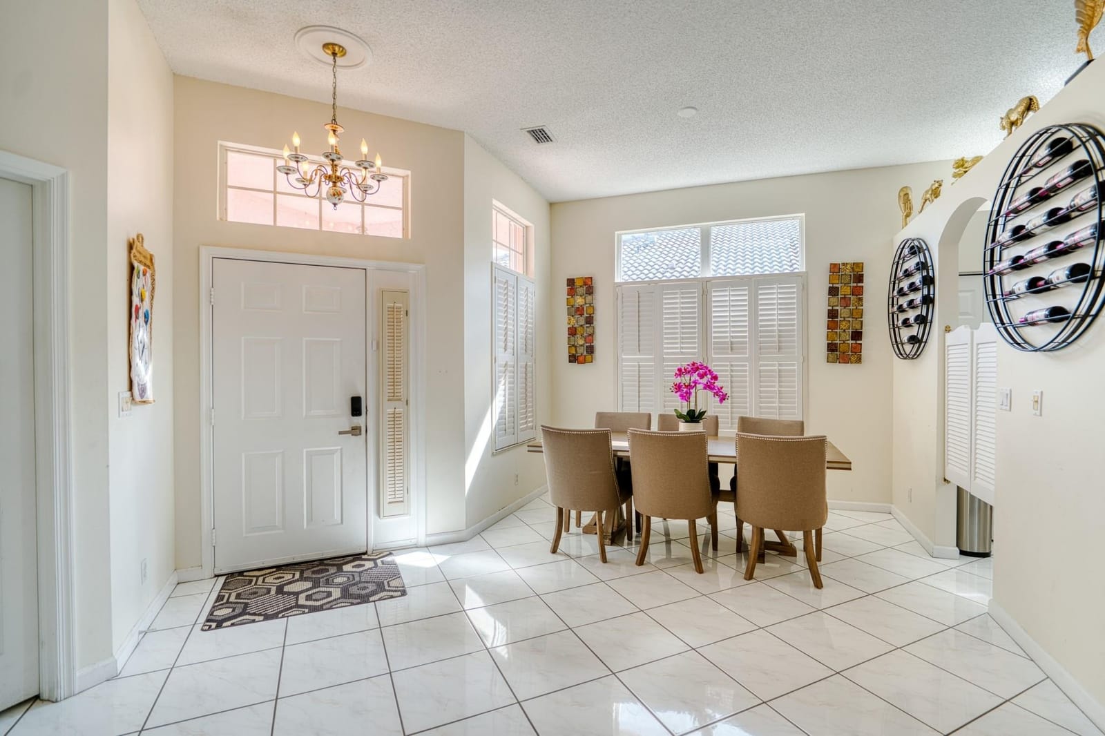 2824 Waters Edge Circle — photo 8