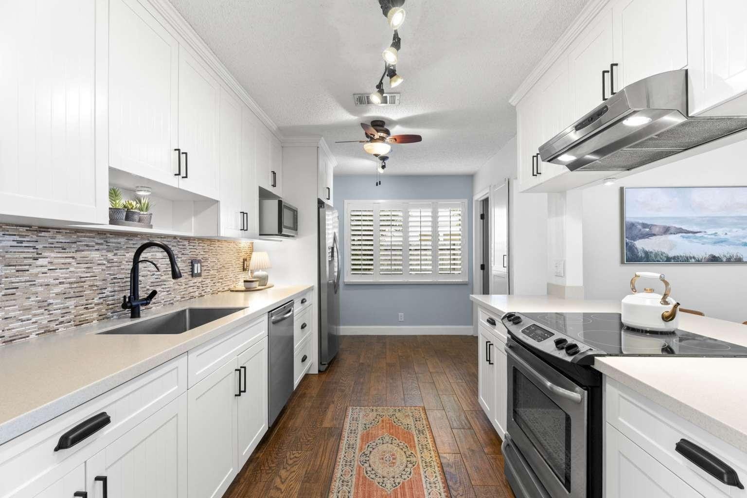8101 Rose Marie Circle — photo 3