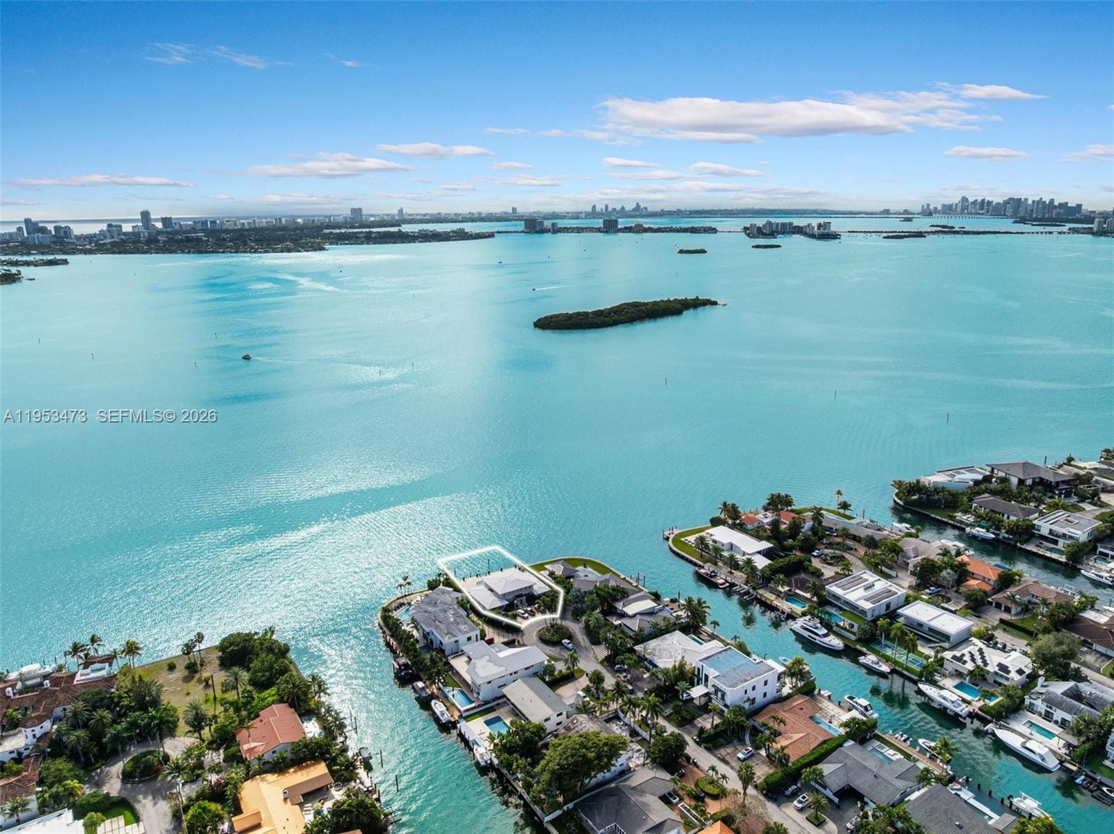 7 bedroom home for sale at 1990 119th, North Miami, FL 33181 — $9,499,000