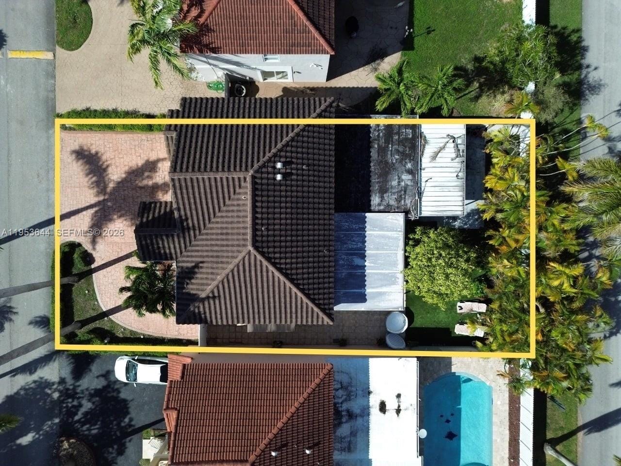 12415 NW 7th Street — photo 3