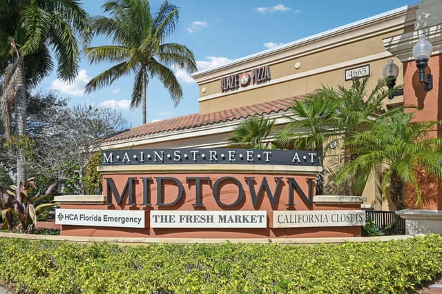 4883 Pga Boulevard 305, sold in Residences At Midtown Condo, Palm Beach Gardens, FL