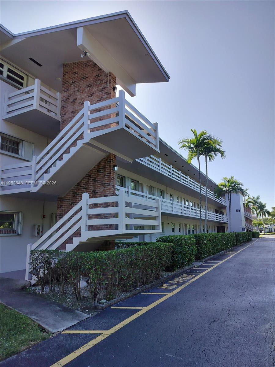 700 Layne Boulevard 214, Hallandale Beach, FL 33009, Hallandale Beach