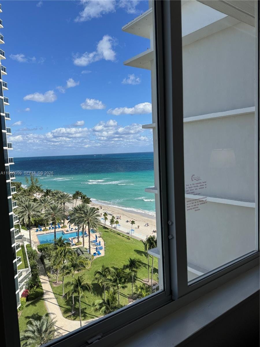 19201 Collins Avenue 1018 — photo 8