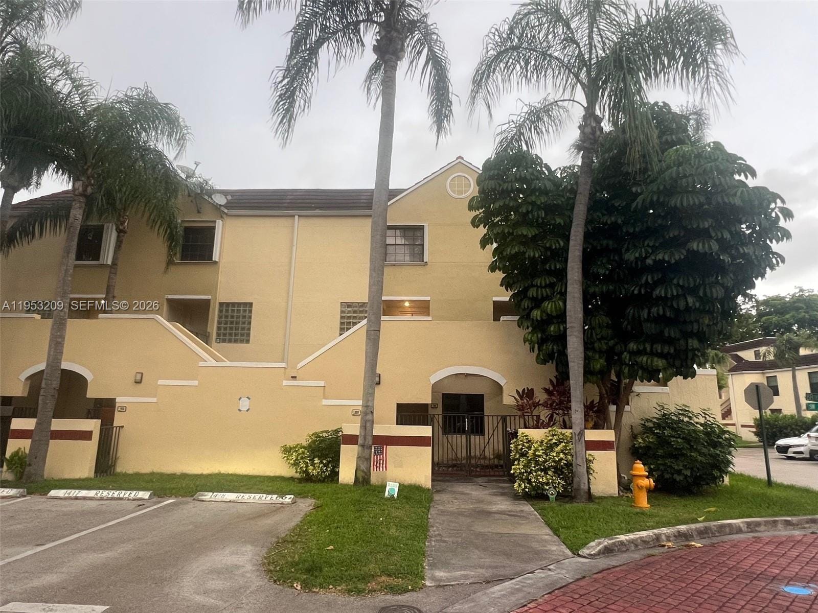 8831 SW 130th Place 106, Miami, FL 33186