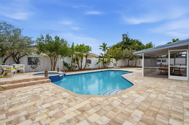 5651 NE 16th Avenue, sold in Coral Ridge Isles 45-47 B, Fort Lauderdale, FL