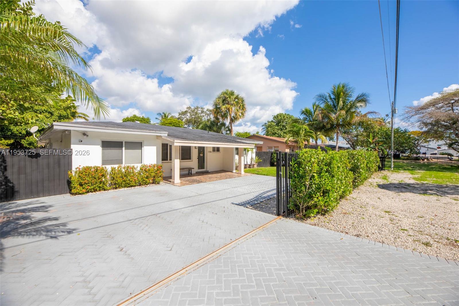 1765 NE 145th Street, Miami, FL 33181 photo 6