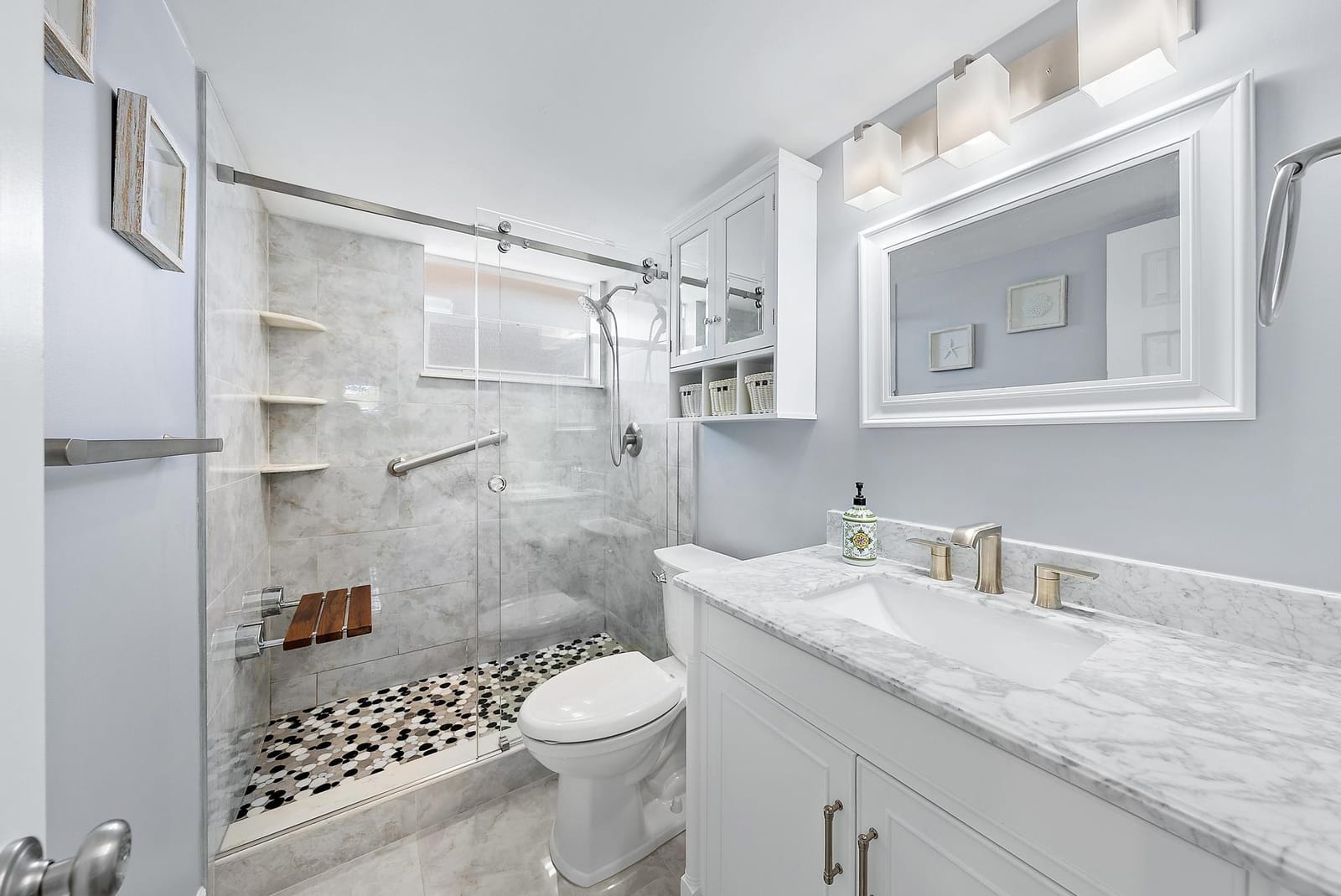 725 Lori Drive 111 — photo 5