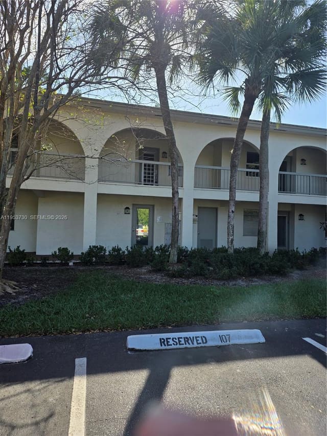 2612 Nassau Bend E2, Coconut Creek, FL 33066