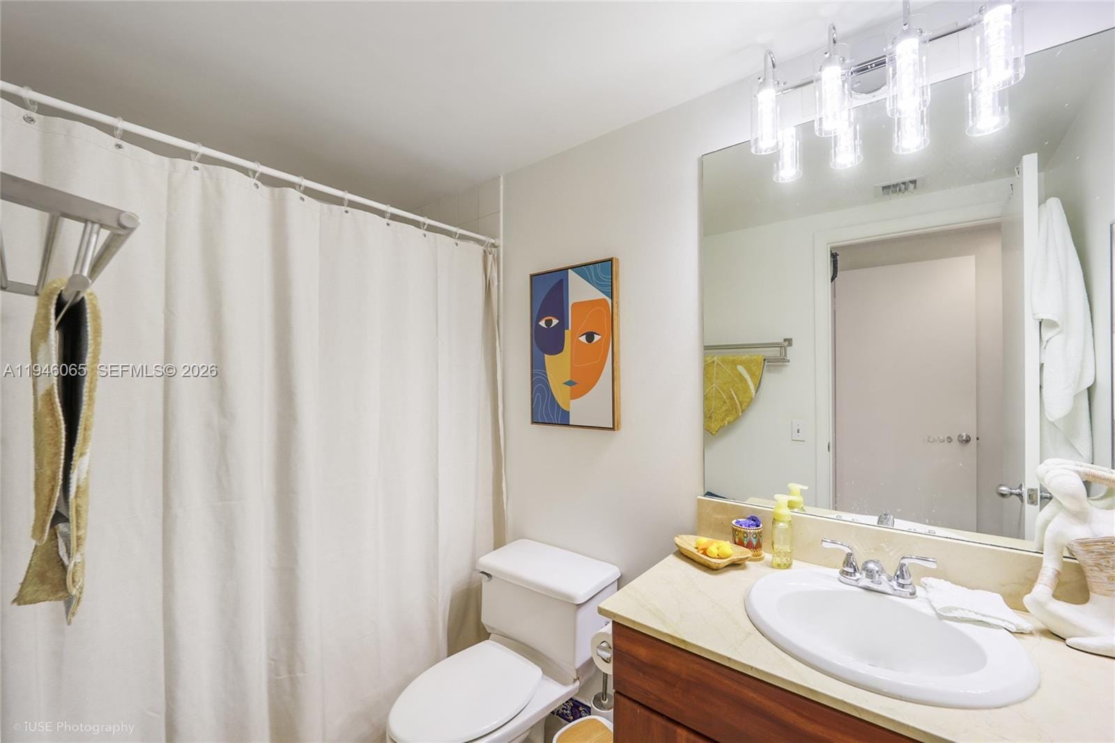 701 Brickell Key Boulevard 404, Miami, FL 33131 photo 11