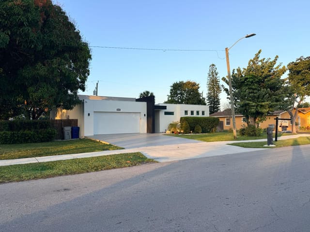2321 NW 3rd Street 2321, Pompano Beach, FL 33069