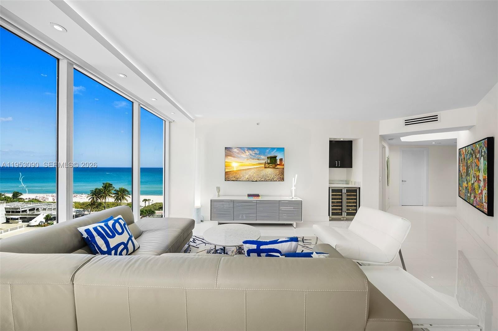 4779 Collins Avenue 907, Miami Beach, FL 33140 photo 2