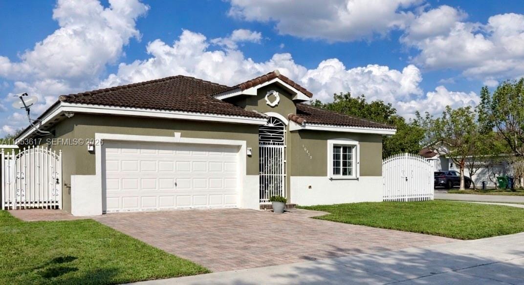 10753 SW 229th Street, Miami, FL 33170 photo 2