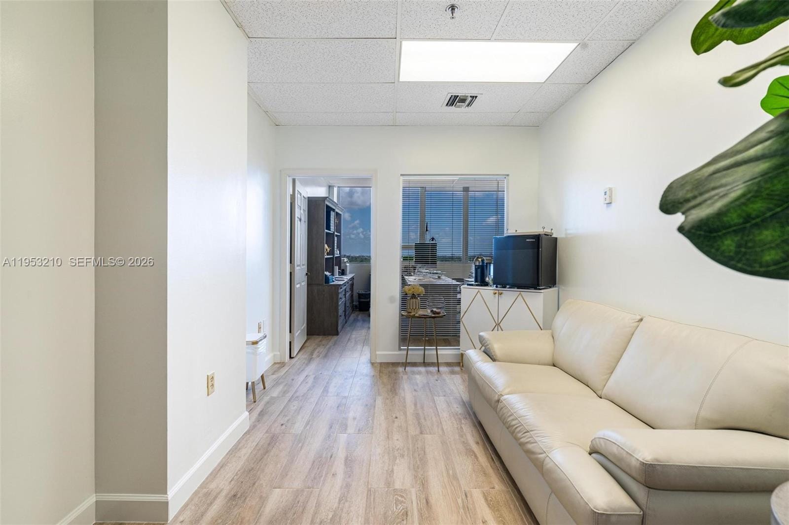2455 E Sunrise Boulevard CU9J — photo 3