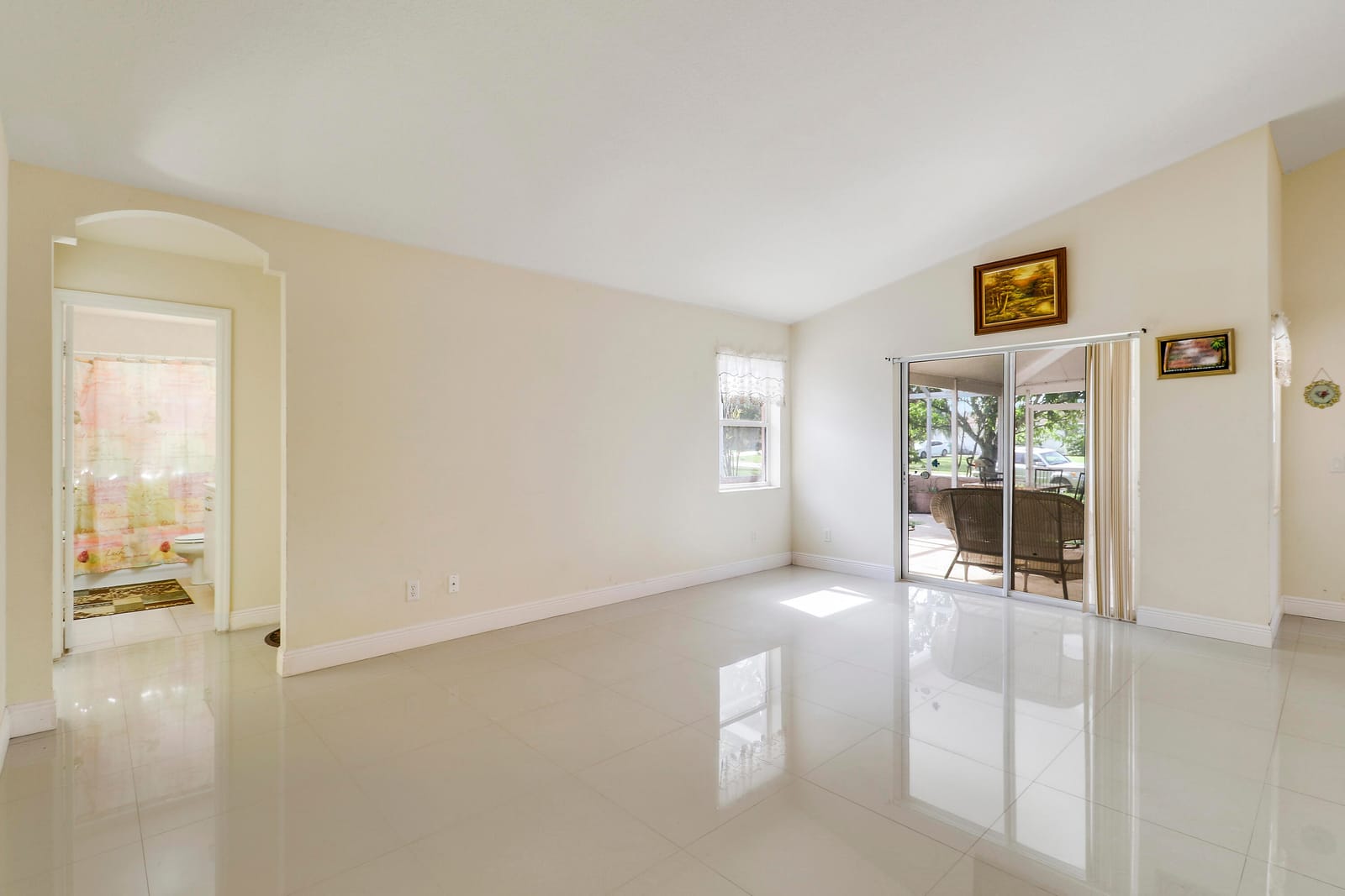 2085 SW Aladdin Street — photo 11