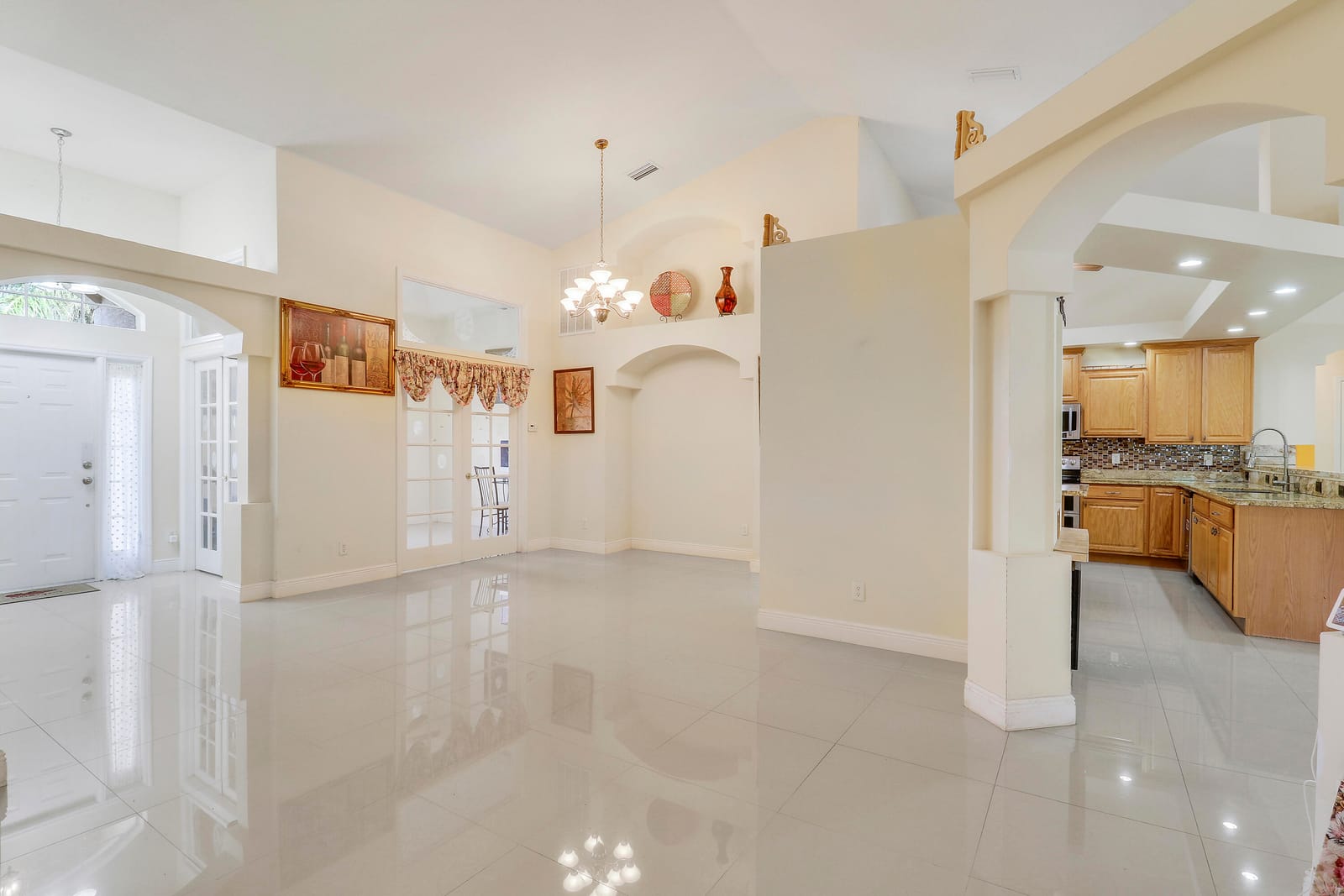 2085 SW Aladdin Street — photo 7