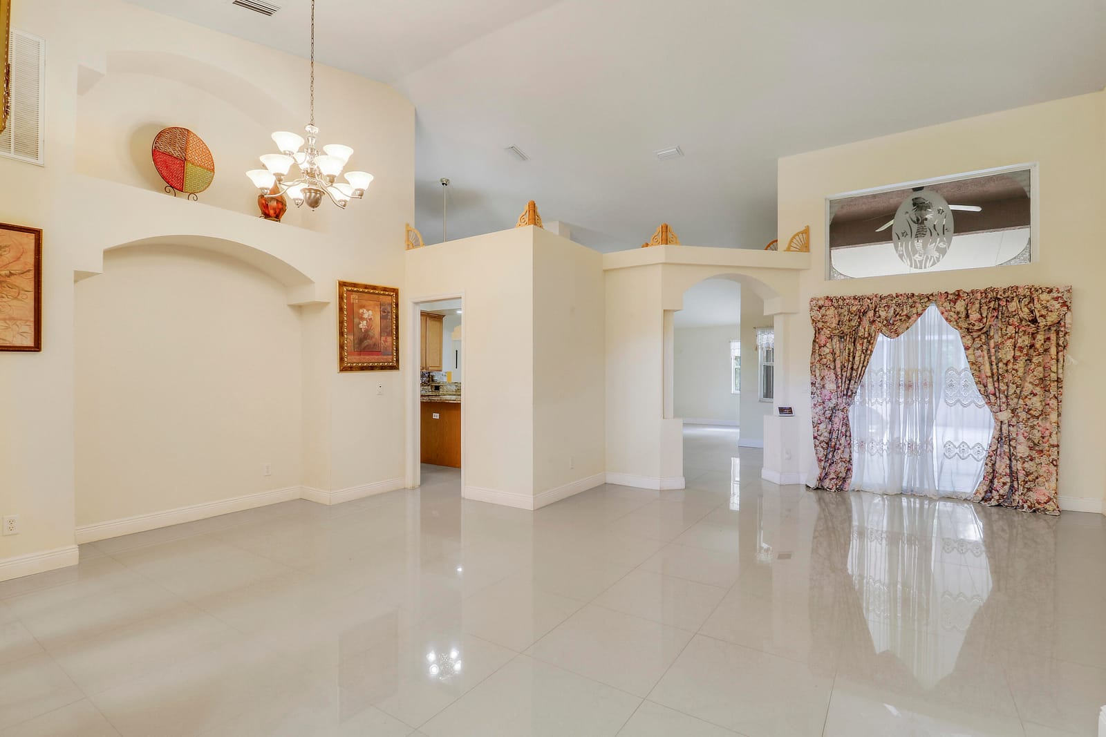 2085 SW Aladdin Street — photo 9