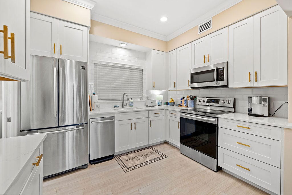 5025 Harmony Circle Circle 103, Vero Beach, FL 32967 photo 3