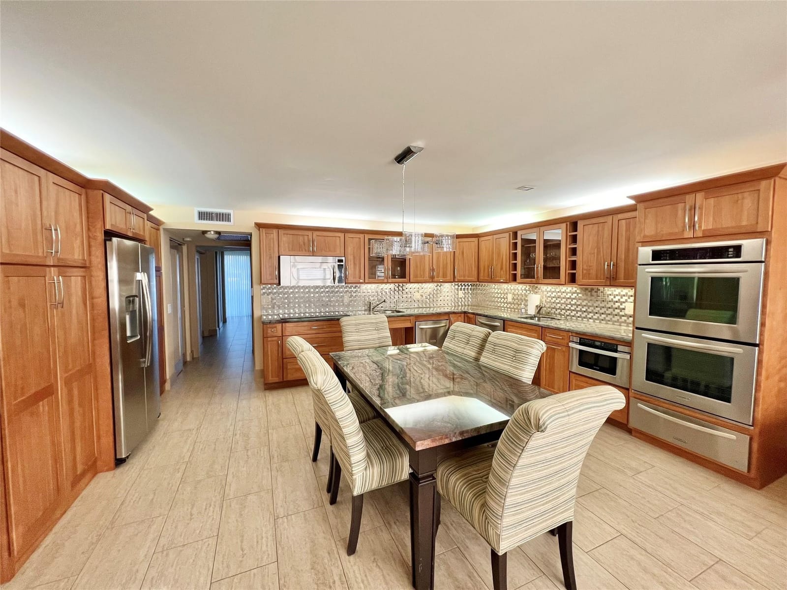 1011 Swansea A 1011, Deerfield Beach, FL 33442