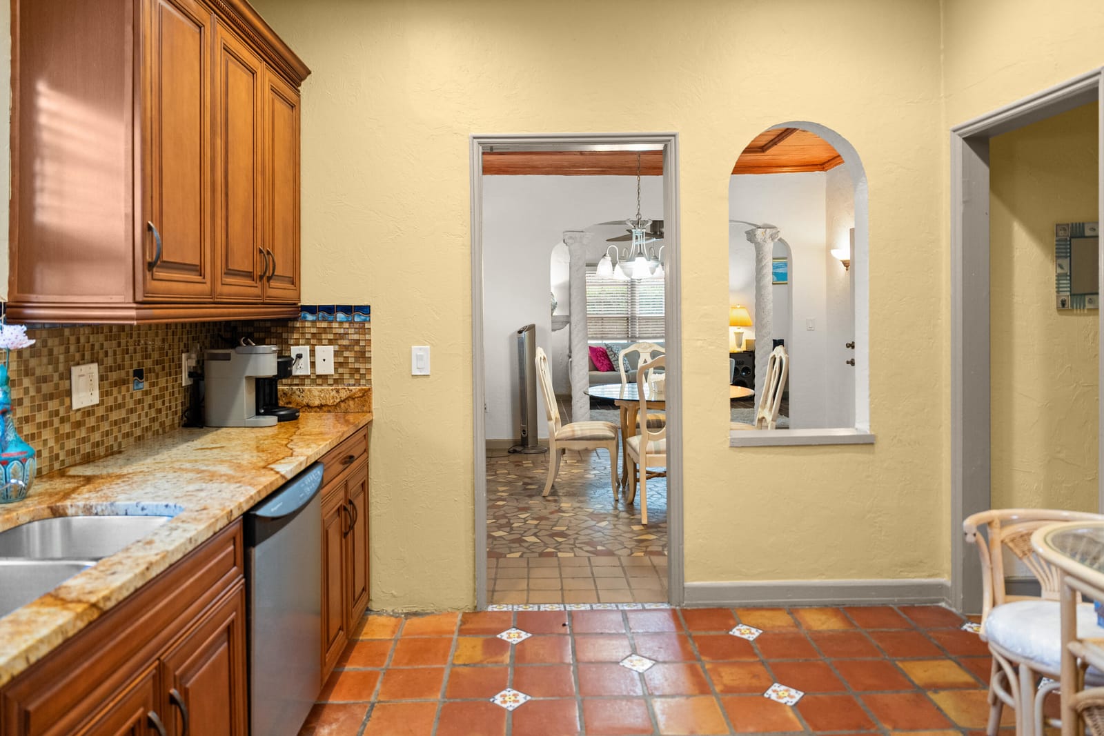 735 Colonial Road, West Palm Beach, FL 33405 photo 26