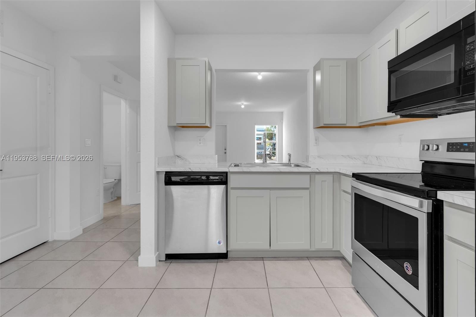540 NE 5th Terrace — photo 7
