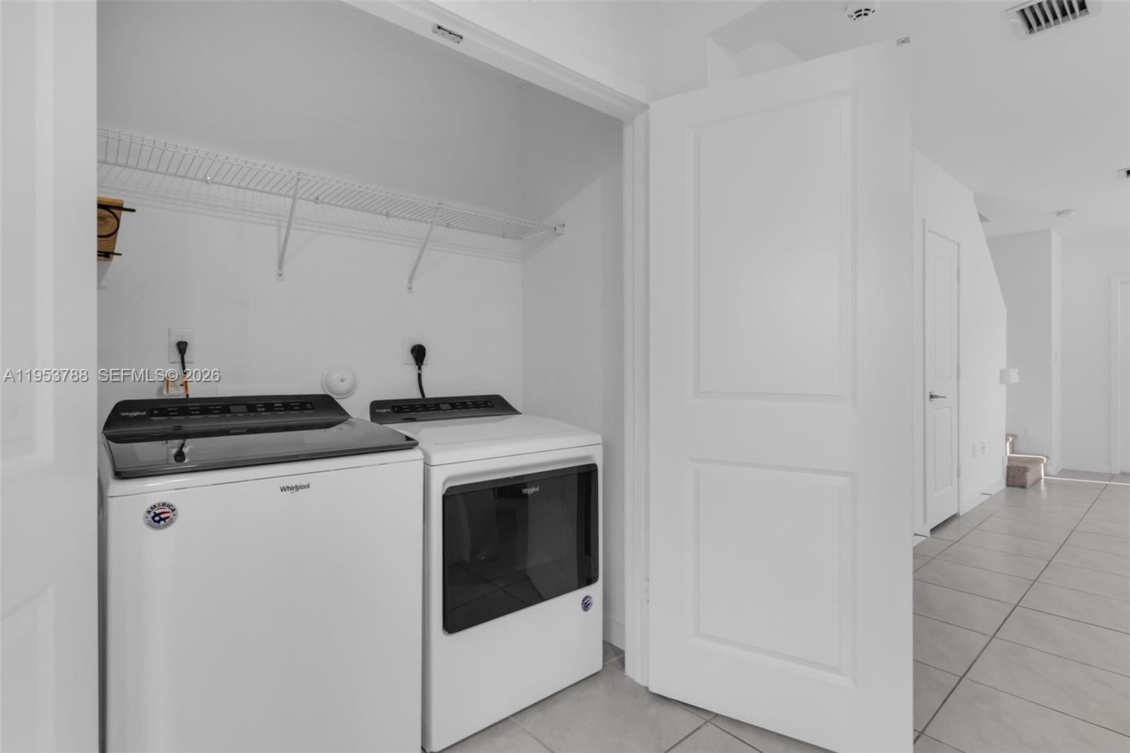 540 NE 5th Terrace — photo 8
