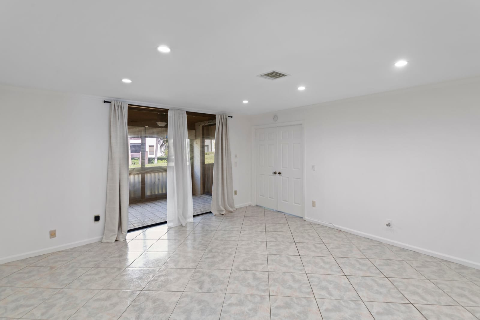 9352 Sabal Ridge Circle C — photo 9