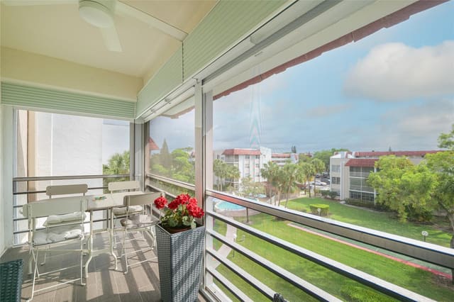 3531 Inverrary Drive 407, sold in Las Vistas, Lauderhill, FL