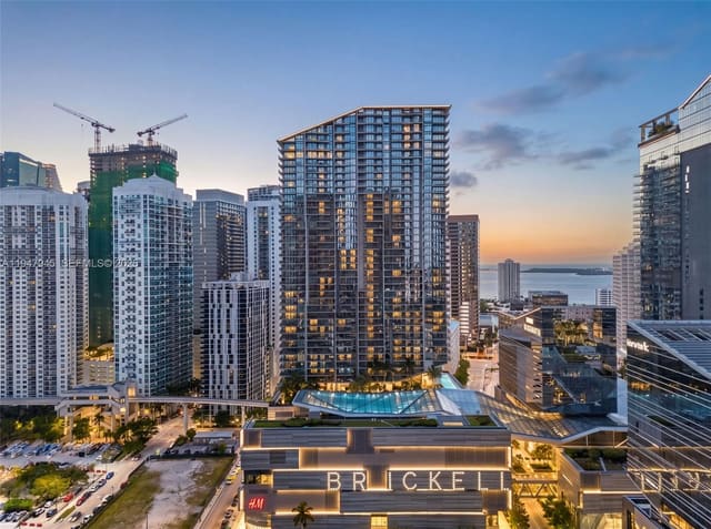 68 SE 6th Street 2110, Reach, Miami, FL